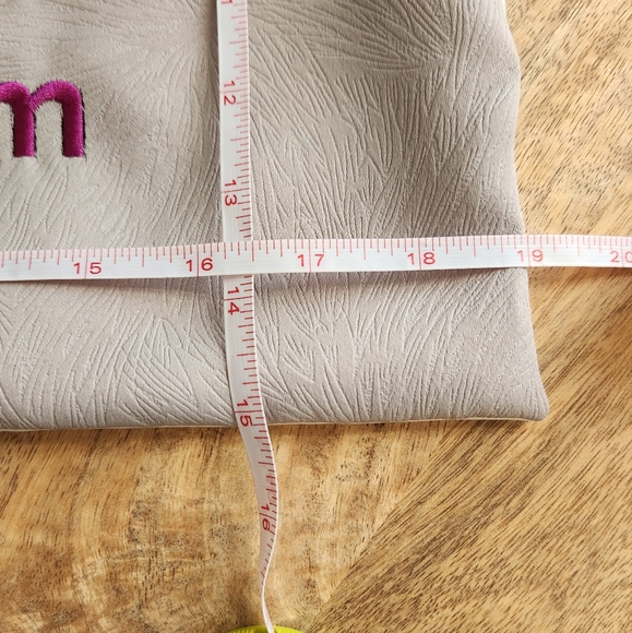 Shabbat Shalom Embroidered Challah Cover - Picture 8 of 8